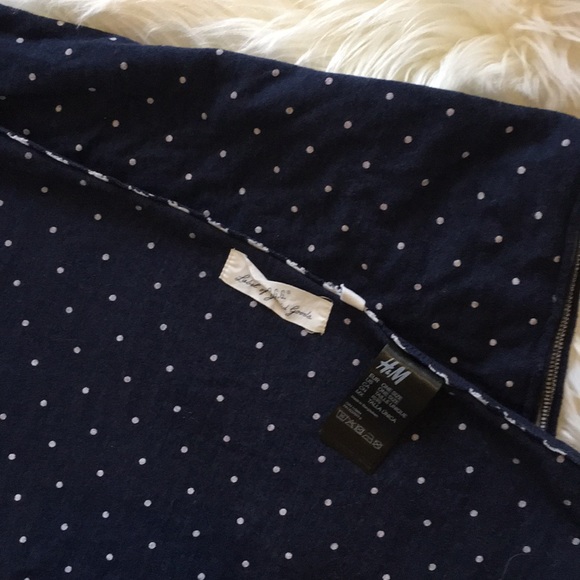 H&M Infinity Scarf - Picture 5 of 5